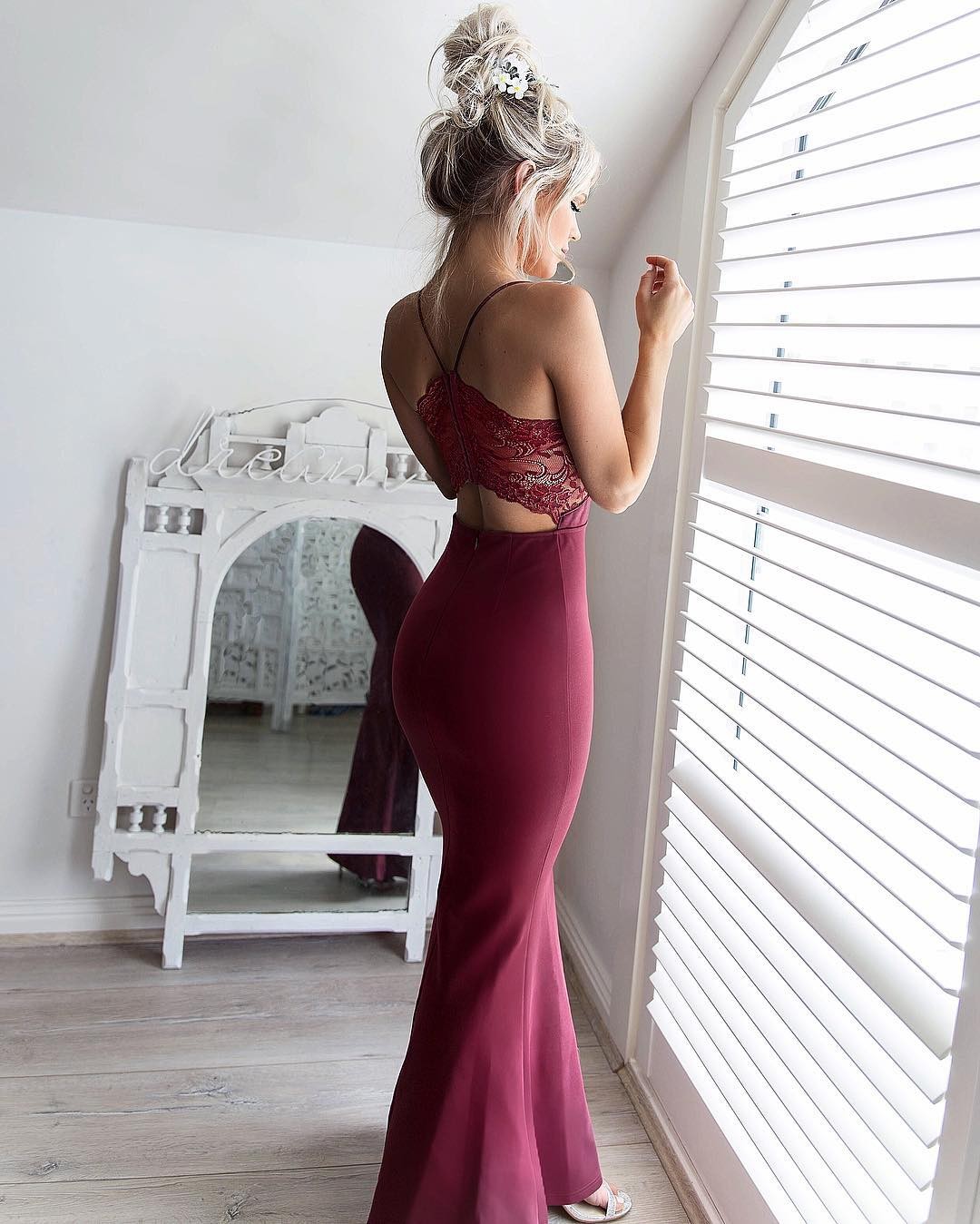 Sexy Maroon Spaghetti Straps V Neck Mermaid Lace Prom Dress On Luulla